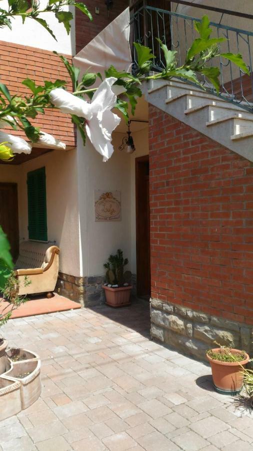 Locazione Turistica Casa Vacanza Lola 카스티글리온플로렌티노 외부 사진